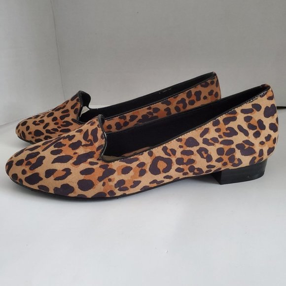 Soft Style Women's Charmy Stiletto, Leopard, 8.5W - Picture 4 of 11